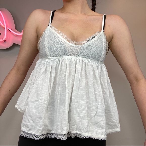Babydoll Lace Tank Top - Picture 3 of 4